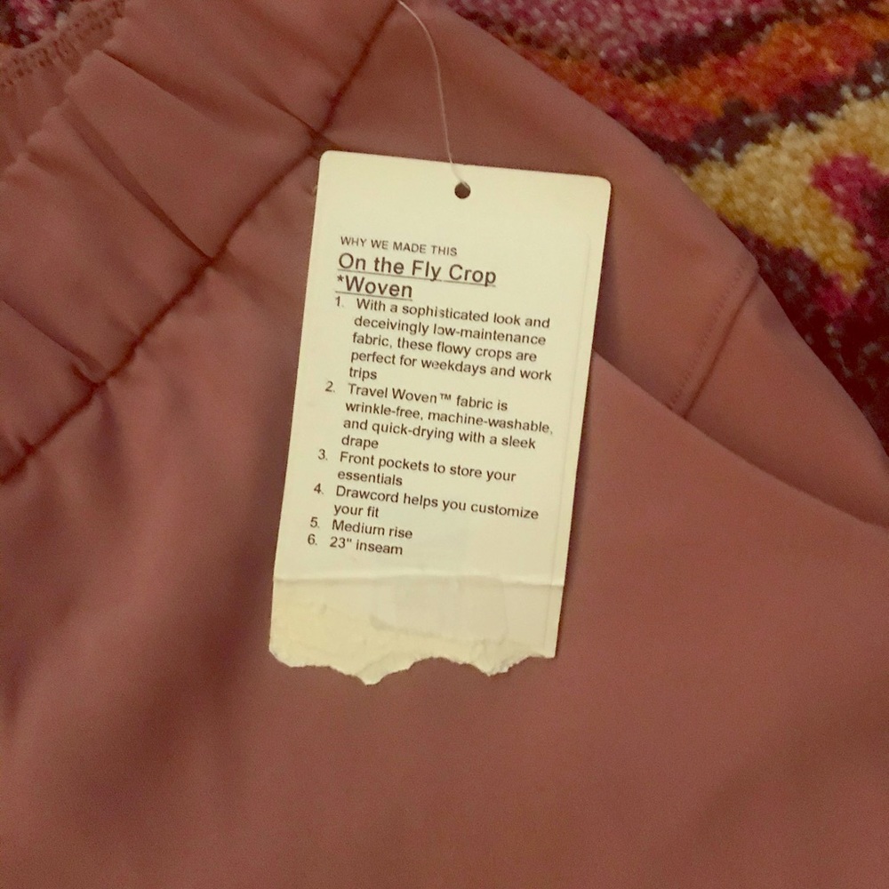 Lululemon on the fly crop pant